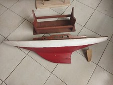 Grand voilier de bassin a restaurer 