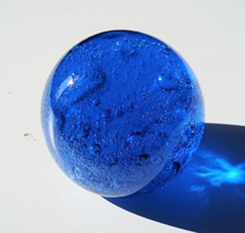 SULFURE PRESSE-PAPIER Vintage VERRERIE de BIOT Bleu bullé.