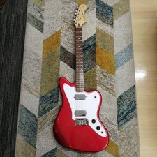 Guitare électrique SQUIER JAGMASTER-05