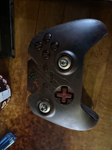 Une manette xbox élite gear - xbox,