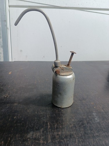 Ancienne burette huile - burette, d'huile