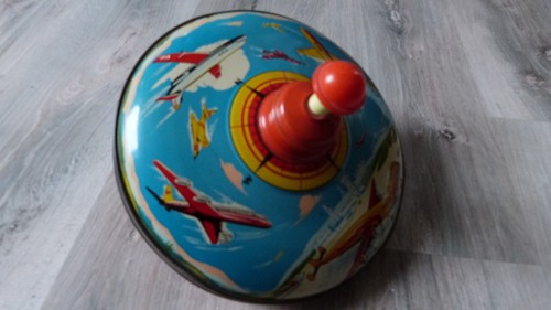 Toupie ancienne tôle