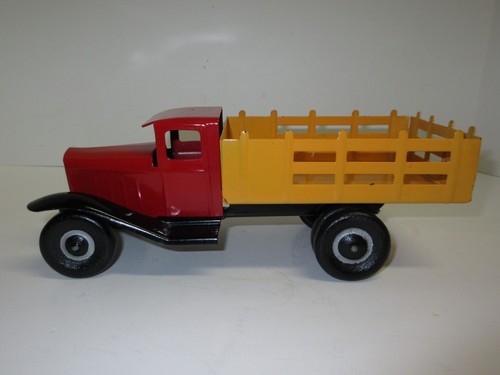 Vtg wyandotte stake truck sw - stake,