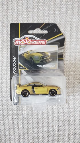 Ford mustang gold - ford,