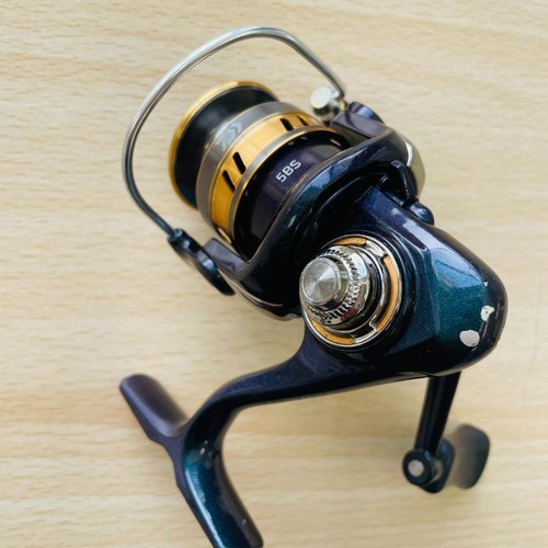Moulinet pêche daiwa 18 - pêche,
