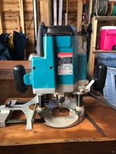 MAKITA 3612C PLUNGE ROUTER 3-1/4 H.P. 115 VOLTS 9000-23000 TR/MIN NICE d'occa...