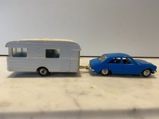 NOREV PLASTQUE ANCIENNE PEUGEOT 504 AVEC CARAVANE DIGUE- ÉCHELLE 1/43 IDEM PAYA 