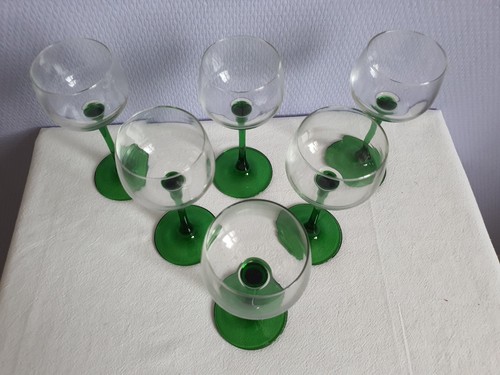 Lot verres vin blanc - a,