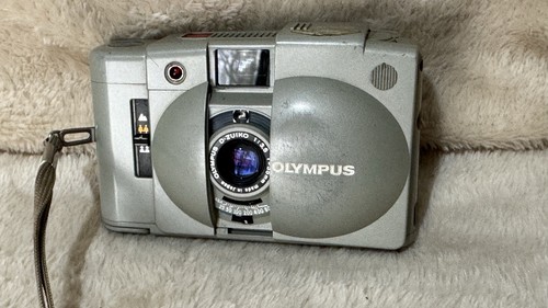 Olympus xa2 rare - rare, gray
