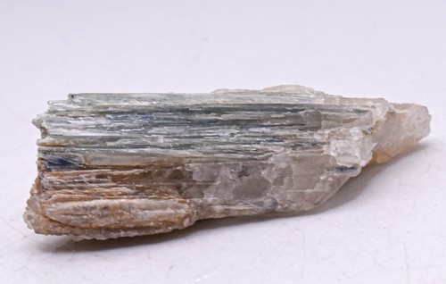 175ct grenish bleu cyanite - 175ct,
