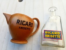 Lot de deux pichets / carafes RICARD ANISETTE