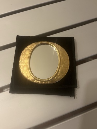 Magnifique miroir poche - magnifique,
