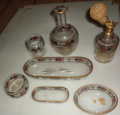 Service toilette cristal
