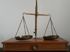 Balance de précision ancienne