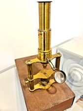 Instrument scientific - Microscope - Mikroskope- Microscope à colonne en coffret