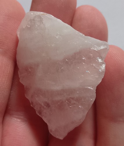 10.7gr 35x28x9mm quartz rose