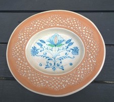 PLAT EN CERAMIQUE MURALE VINTAGE /  SIGNÉE  VAL DEMONE ITALIE  / DECOR FLORALE