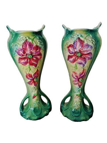 Vases art nouveau barbotine