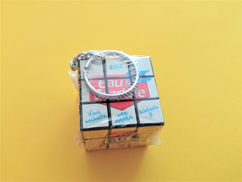 Porte clés ancien rubik - porte, rubik's