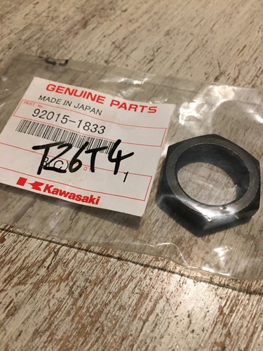 Kawasaki 92015 1833 - 92015-1833, écrou