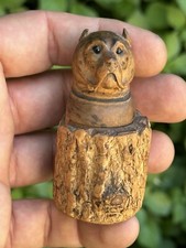 Chien En Bois Sculpté &