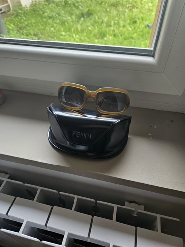 Lunette soleil fendi - de,