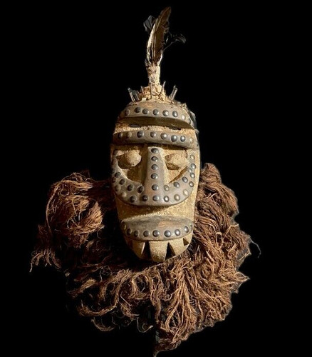 Masque africain tribal