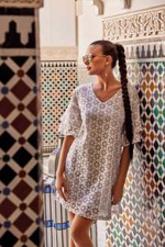 Robe Courte En Dentelle