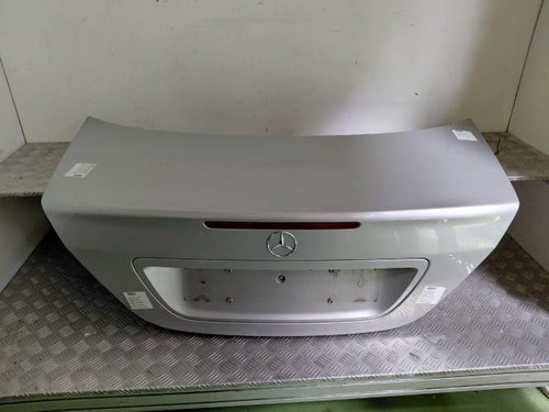 Malle hayon arriere mercedes - malle/hayon,