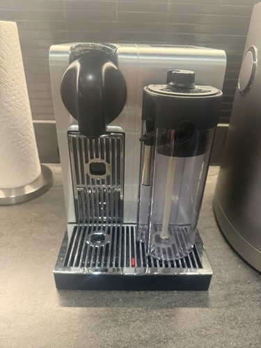 Nespresso delonghi lattissima - delonghi,