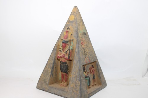 Ancienne pyramide égyptienne