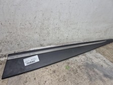 Baguette de porte avant gauche