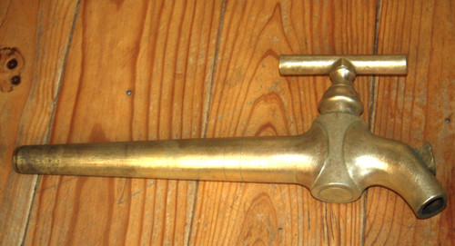 Ancien grand robinet - , laiton