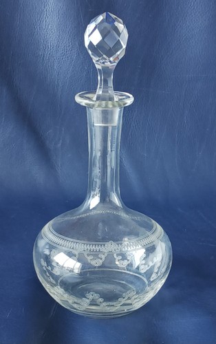 Ancienne petite carafe - , en