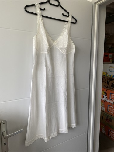 Ancienne nuisette broderie - nuisette,