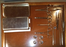 Matériel Médical année 50 BOX Boîte stérilisation en acier FRANCE