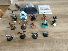 Lot de 13 figurines skylanders