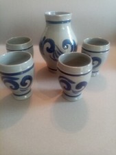 Service a cidre 1 pichet 4 gobelets en grès couleurs gris avec motifs bleu 