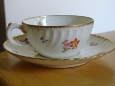 SARREGUEMINES 1 TASSE A CAFE THE ART NOUVEAU PORCELAINE fleurs de Saxe 1920