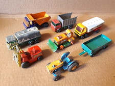 Matchbox - Lot 7 véhicules - Camions / Tracteur / Bull / ... -