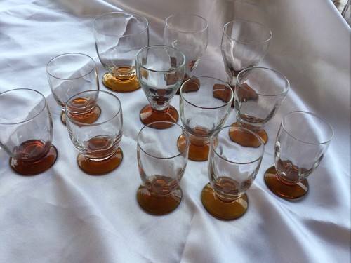 Verres anciens pieds en - ,