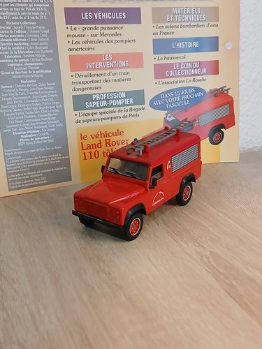 R17678 voiture miniature - voiture,
