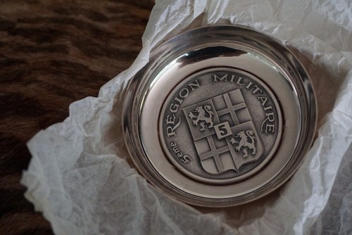 Coupelle metal argente - coupelle, blason