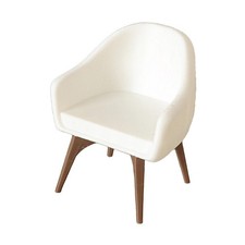 Chaise de maison de poupée