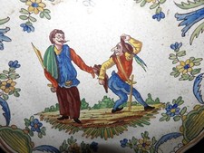 Assiette Moustiers XVIIIe /