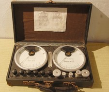 TRES BEL ÉTAT .TRES ANCIEN COFFRET DE MESURE.VOLTMETRE /AMPEREMETRE.NON TESTÉ