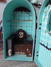 WARDROBE DOLL ANGELIC PRETTY pour Pullip - Valisette de voyage.