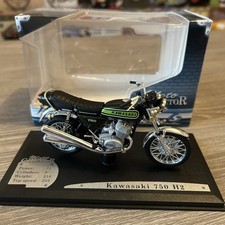 Moto Miniature Solido 1/18