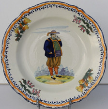 ASSIETTE ANCIENNE EN FAIENCE