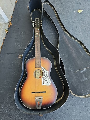 Egmond guitar with case used - egmond, case.
